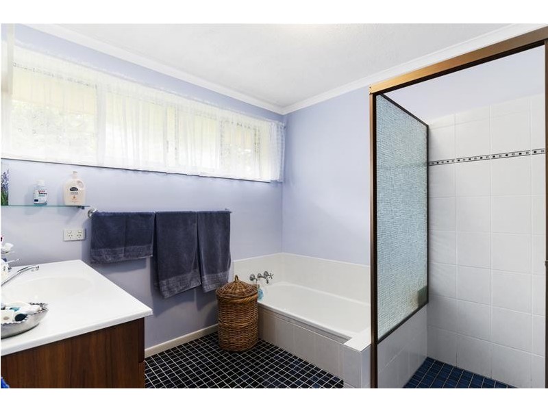 12 Wilpark Crescent, Currumbin Waters QLD 4223