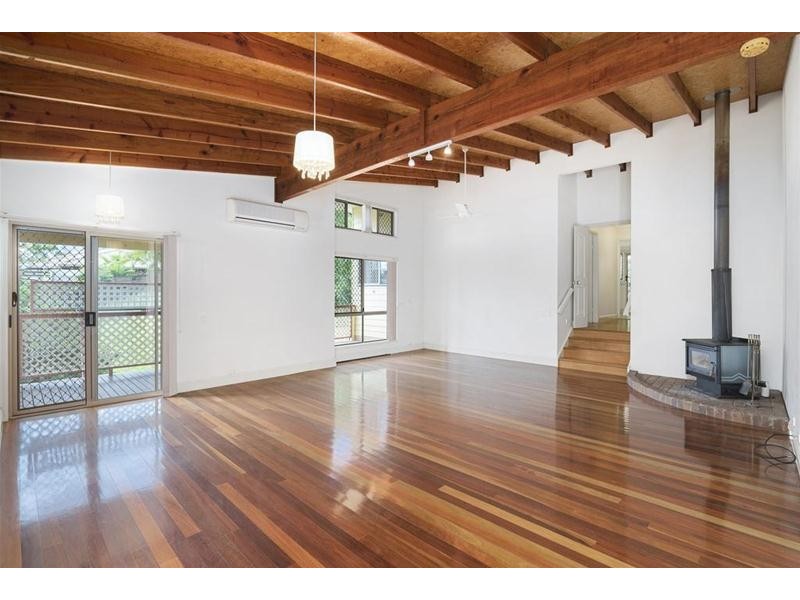 8 Wickepin Court, Elanora QLD 4221