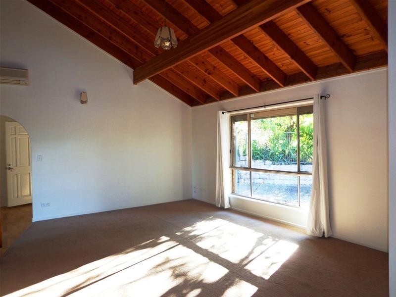 31 Bob Barnard Drive, Tugun QLD 4224