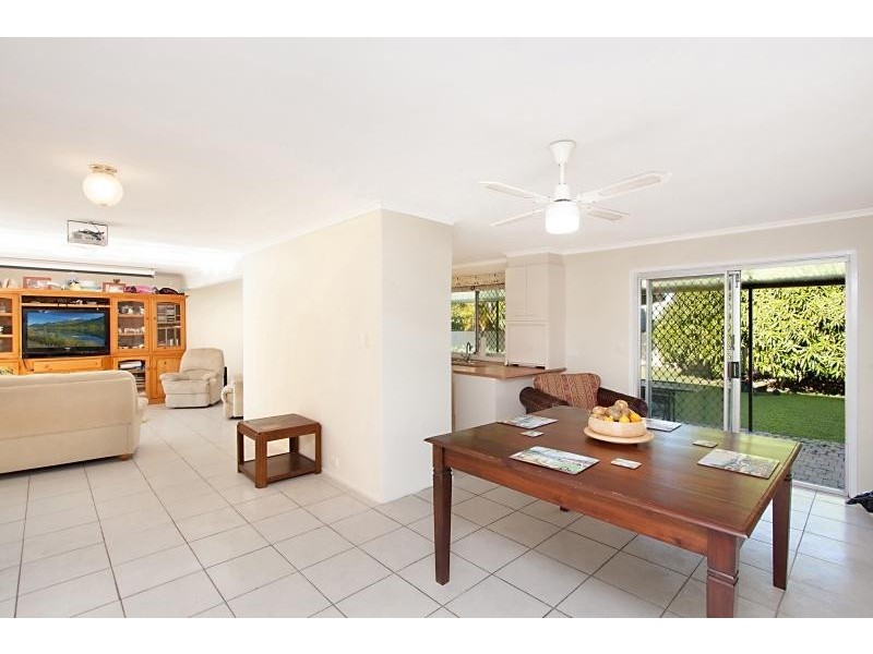 12 Sequoia Close, Elanora QLD 4221