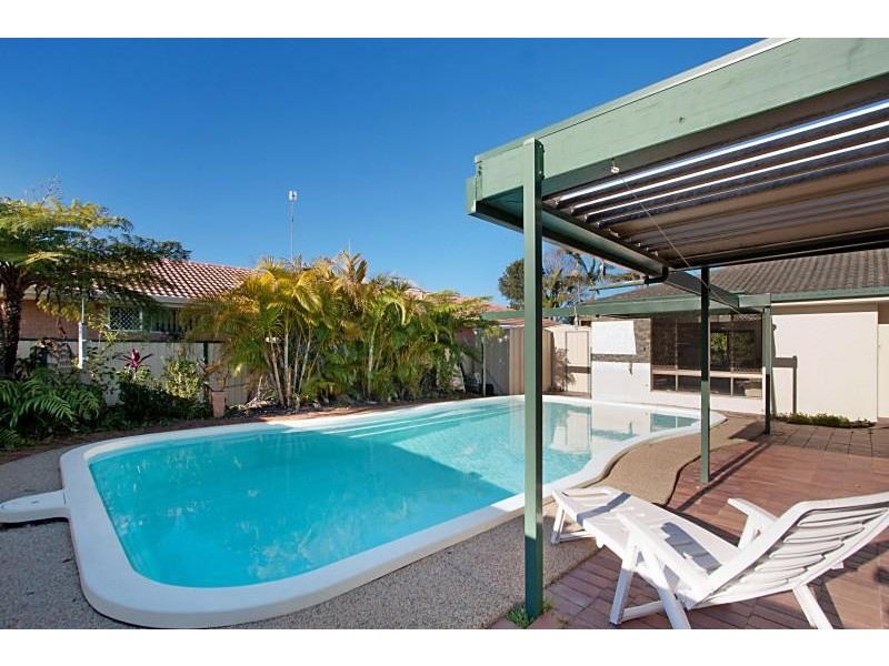 12 Sequoia Close, Elanora QLD 4221