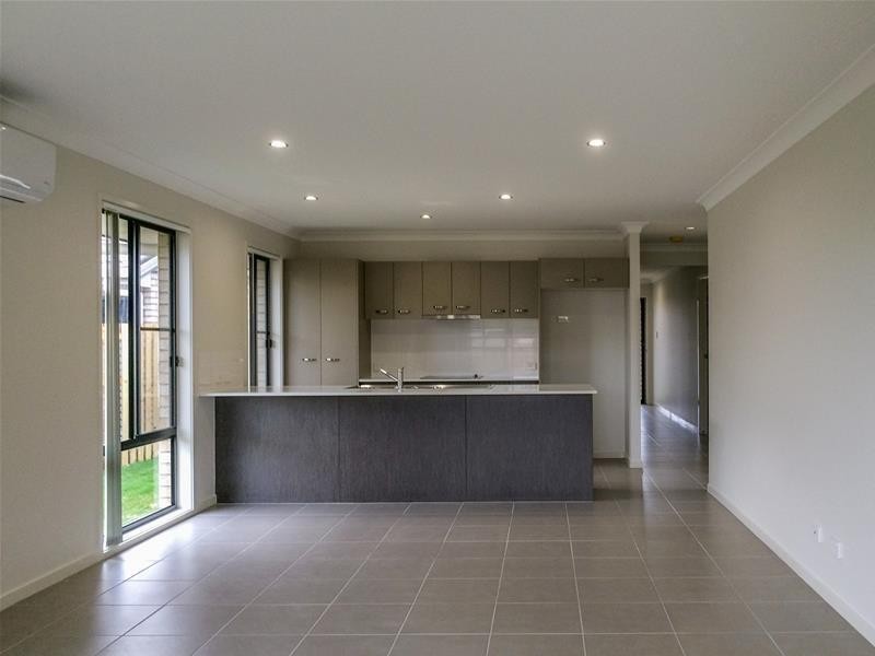 9 Avondale Drive, Pimpama QLD 4209