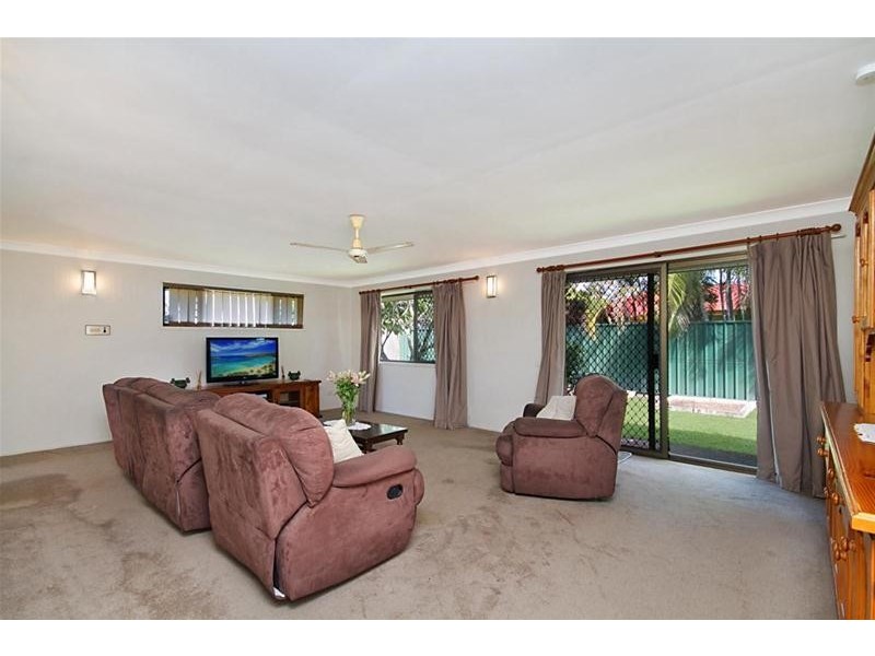 6 Ellioh Court, Elanora QLD 4221