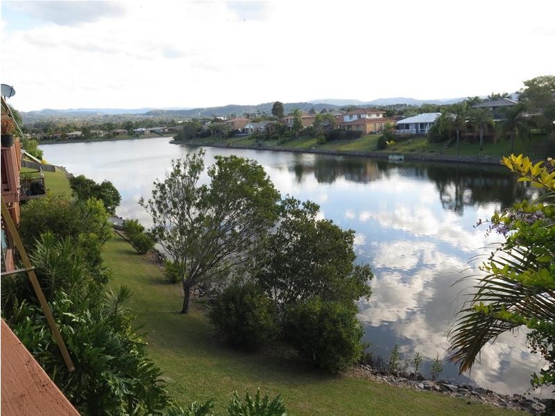 8/1 Lowood Court, Varsity Lakes QLD 4227