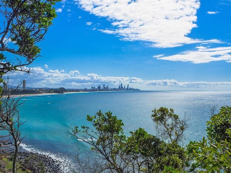 1/7 Banksia Broadway, Burleigh Heads QLD 4220