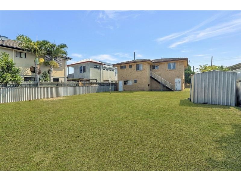 25 Townson Avenue, Palm Beach QLD 4221
