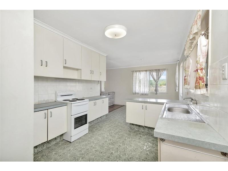 25 Townson Avenue, Palm Beach QLD 4221