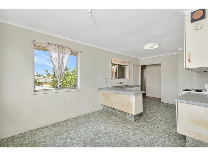 25 Townson Avenue, Palm Beach QLD 4221