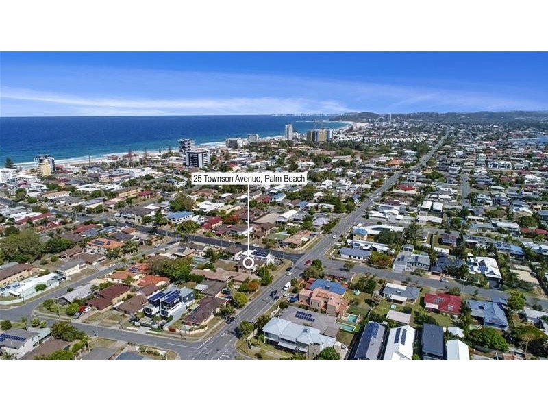 25 Townson Avenue, Palm Beach QLD 4221