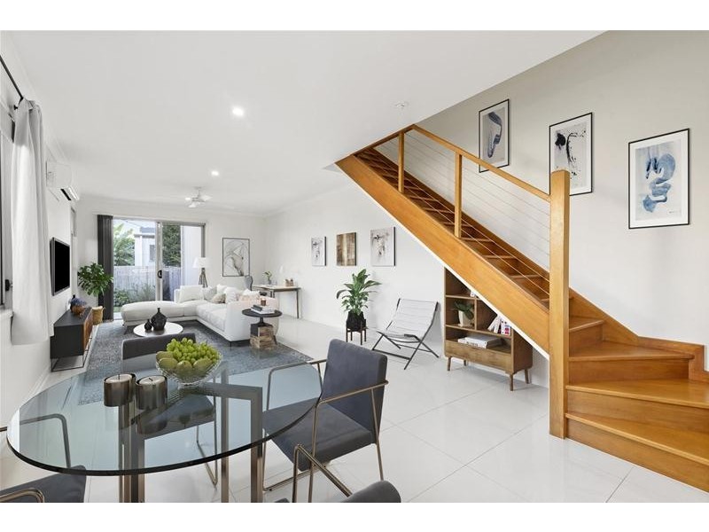 1/10 Molucca Avenue, Palm Beach QLD 4221