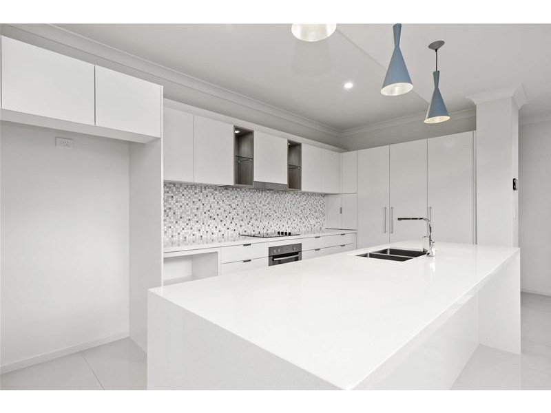 1/10 Molucca Avenue, Palm Beach QLD 4221