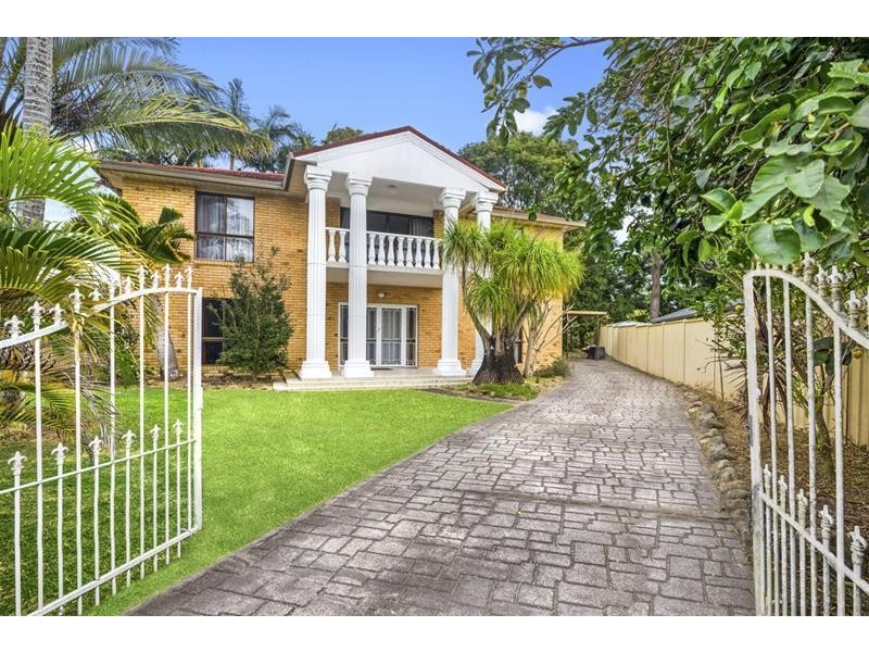 4 Whitsunday Drive, Currumbin Waters QLD 4223