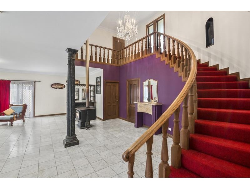 4 Whitsunday Drive, Currumbin Waters QLD 4223