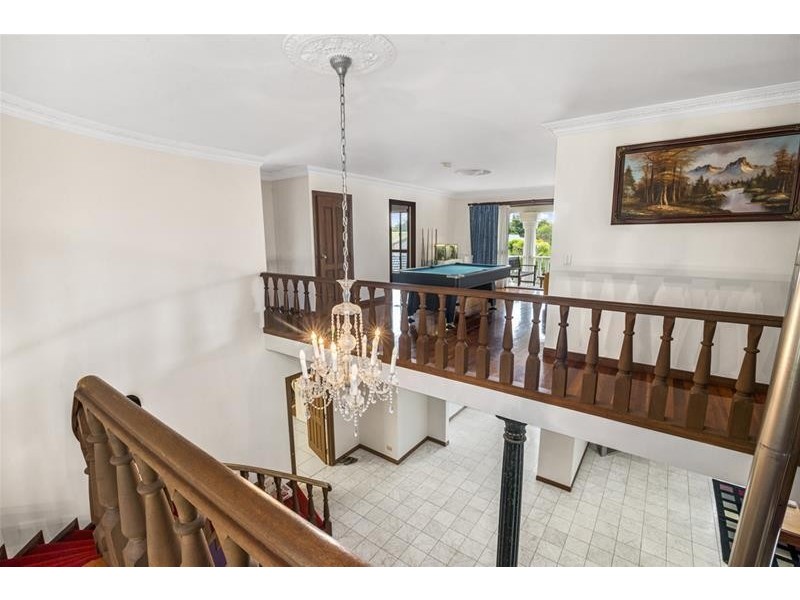 4 Whitsunday Drive, Currumbin Waters QLD 4223