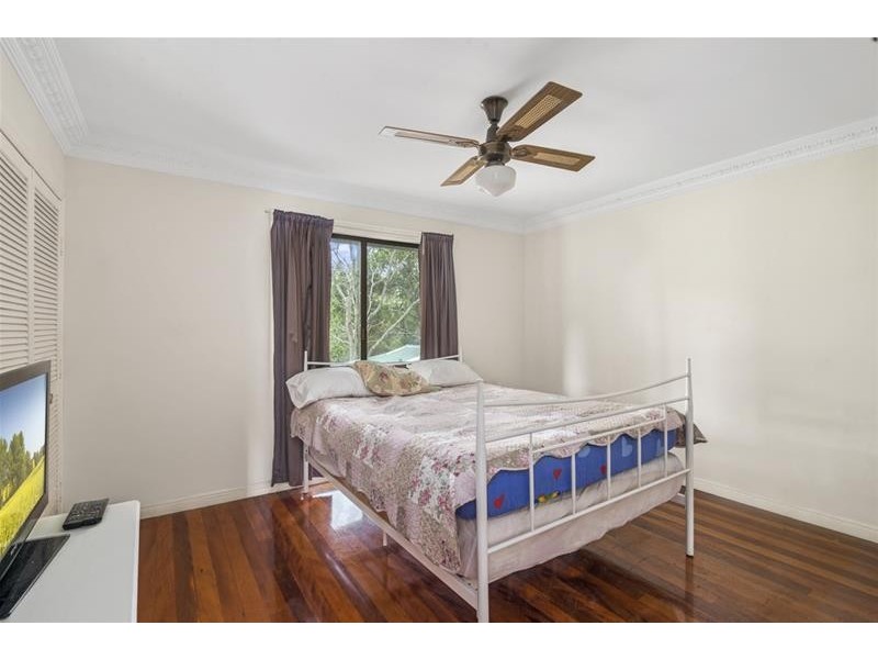 4 Whitsunday Drive, Currumbin Waters QLD 4223