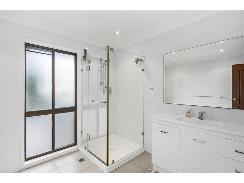 4 Whitsunday Drive, Currumbin Waters QLD 4223