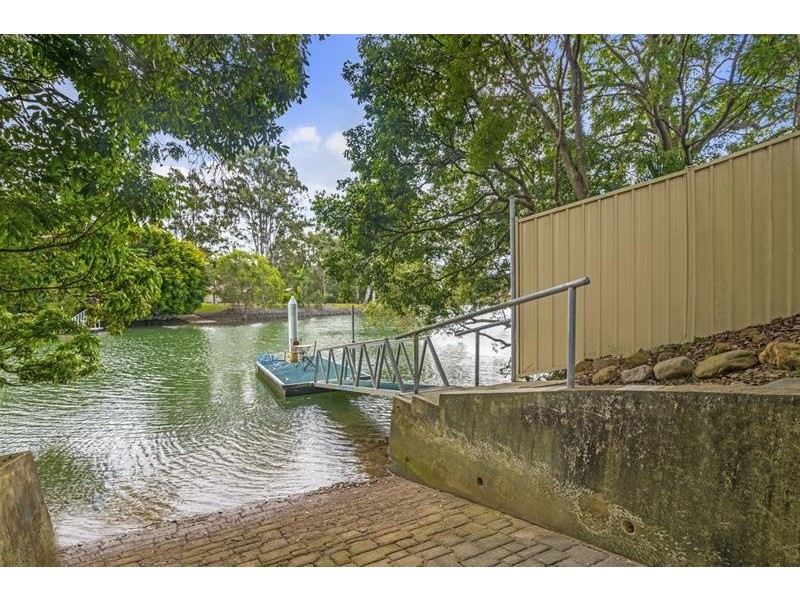 4 Whitsunday Drive, Currumbin Waters QLD 4223