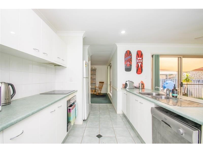 57 Silver Glade Drive, Elanora QLD 4221