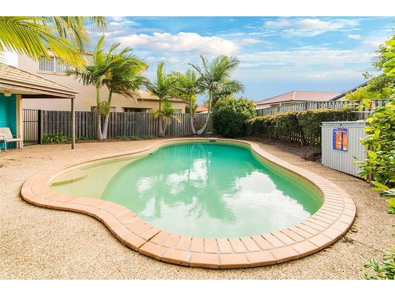 4/17 Camphor Wood Court, Robina QLD 4226