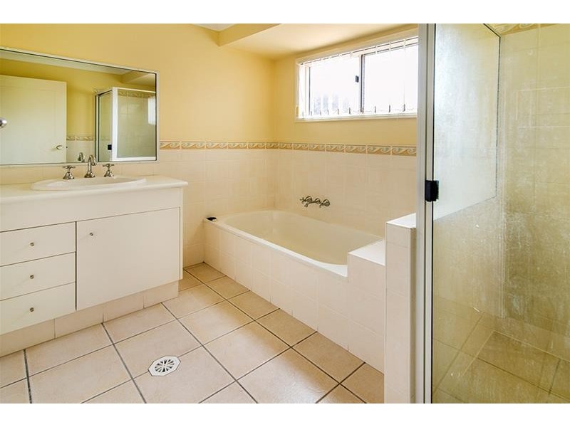 4/17 Camphor Wood Court, Robina QLD 4226