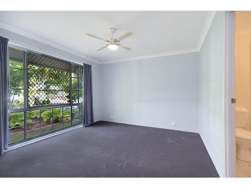 10 Baumea Court, Elanora QLD 4221