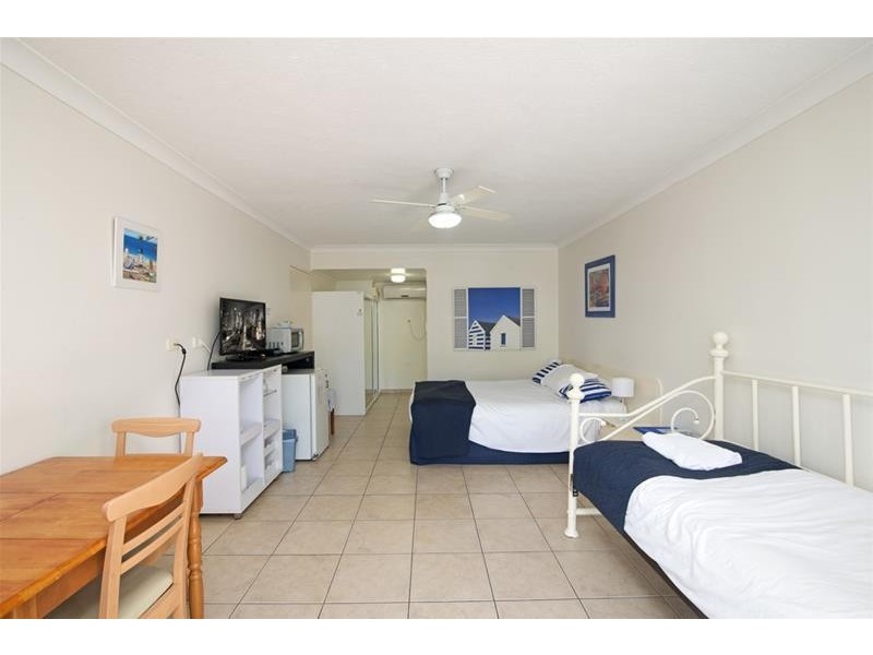 10/12 Coolgardie Street, Elanora QLD 4221