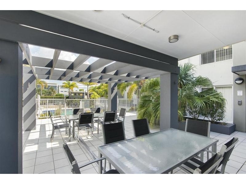 6/2329-2341 Gold Coast Highway, Mermaid Beach QLD 4218