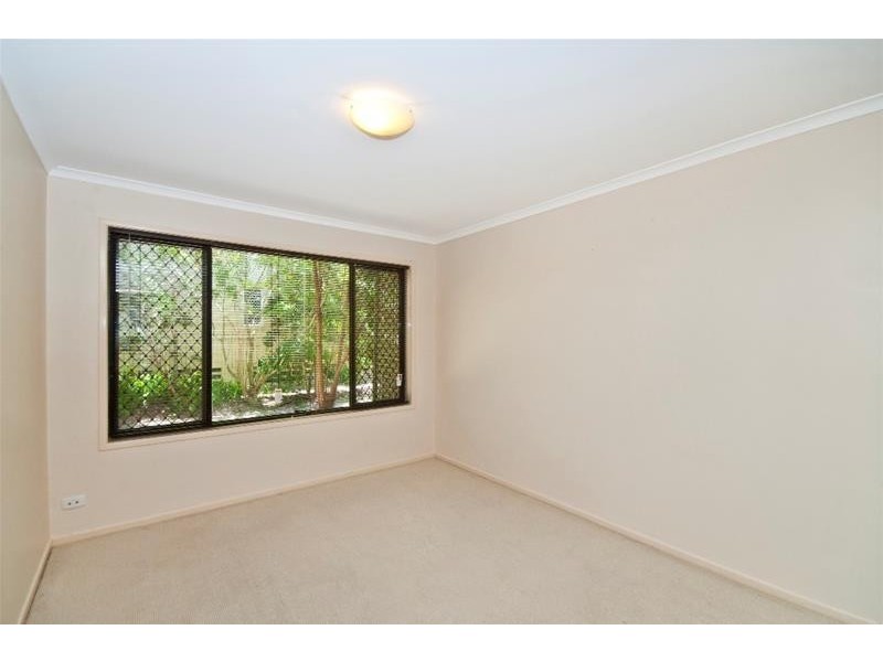 2/7 Tallebudgera Drive, Palm Beach QLD 4221