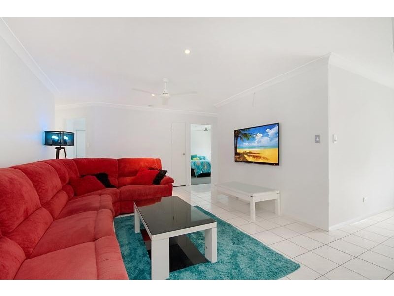 122 Bienvenue Drive, Currumbin Waters QLD 4223