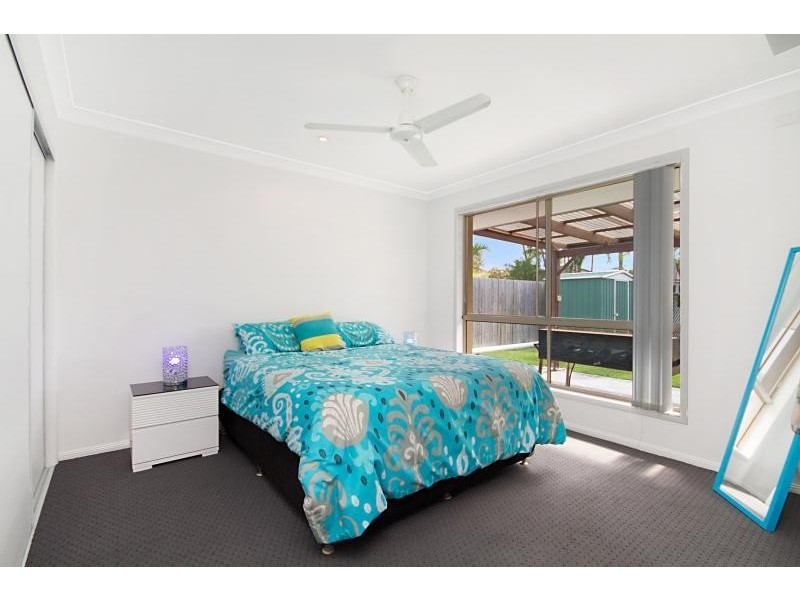 122 Bienvenue Drive, Currumbin Waters QLD 4223