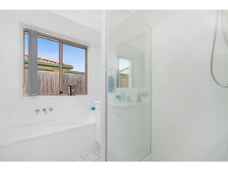 122 Bienvenue Drive, Currumbin Waters QLD 4223