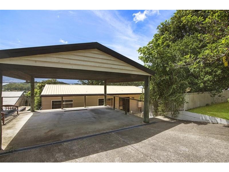 52 Hoffschildt Drive, Currumbin Waters QLD 4223