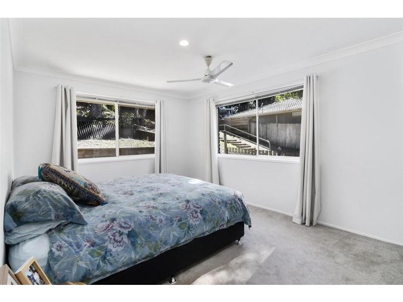 15 Kalamunda Close, Elanora QLD 4221