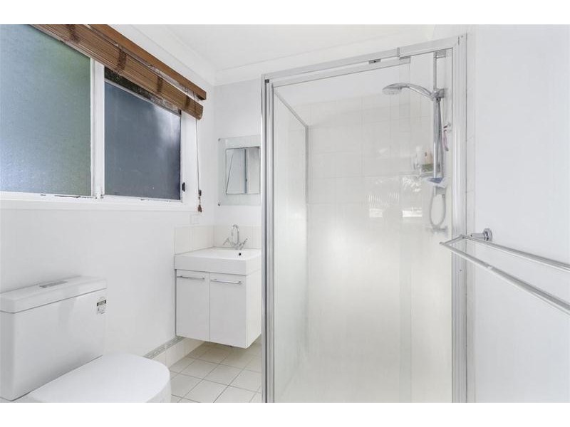 15 Kalamunda Close, Elanora QLD 4221