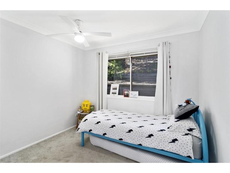 15 Kalamunda Close, Elanora QLD 4221