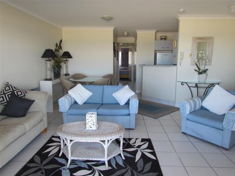 8/2 Seventeenth Avenue, Palm Beach QLD 4221