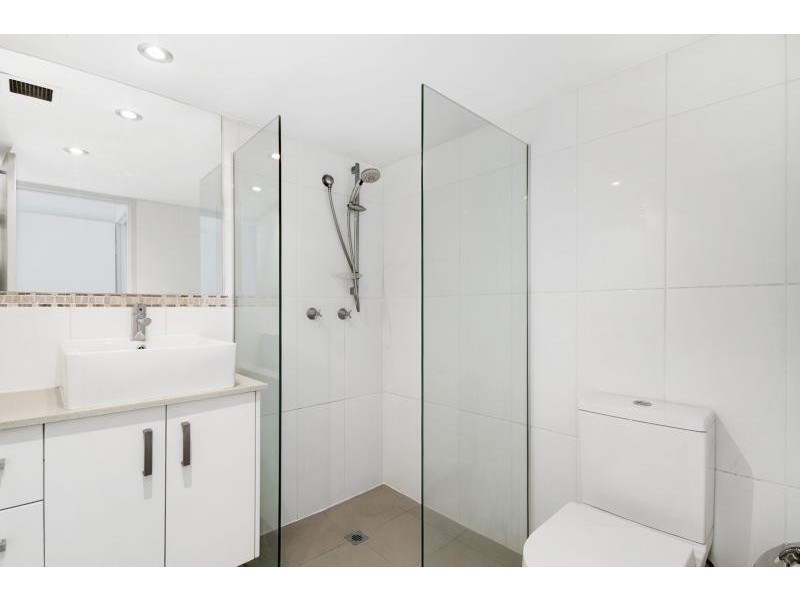 2/1187 Gold Coast Highway, Palm Beach QLD 4221