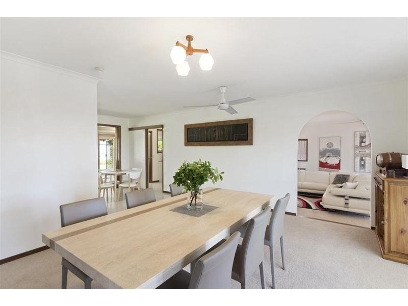 121 Mallawa Drive, Palm Beach QLD 4221