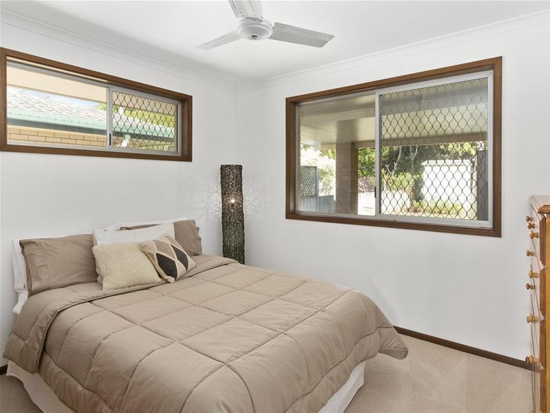 121 Mallawa Drive, Palm Beach QLD 4221