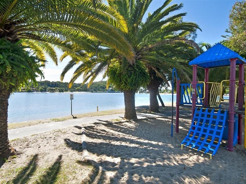 121 Mallawa Drive, Palm Beach QLD 4221