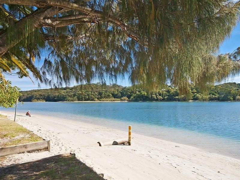 121 Mallawa Drive, Palm Beach QLD 4221