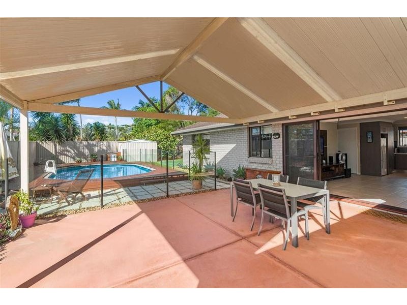 30 Seabrook Street, Elanora QLD 4221