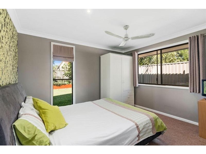 30 Seabrook Street, Elanora QLD 4221