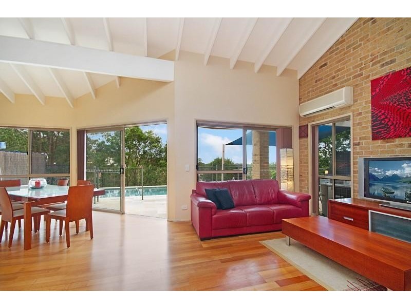 26 Foothill Street, Elanora QLD 4221