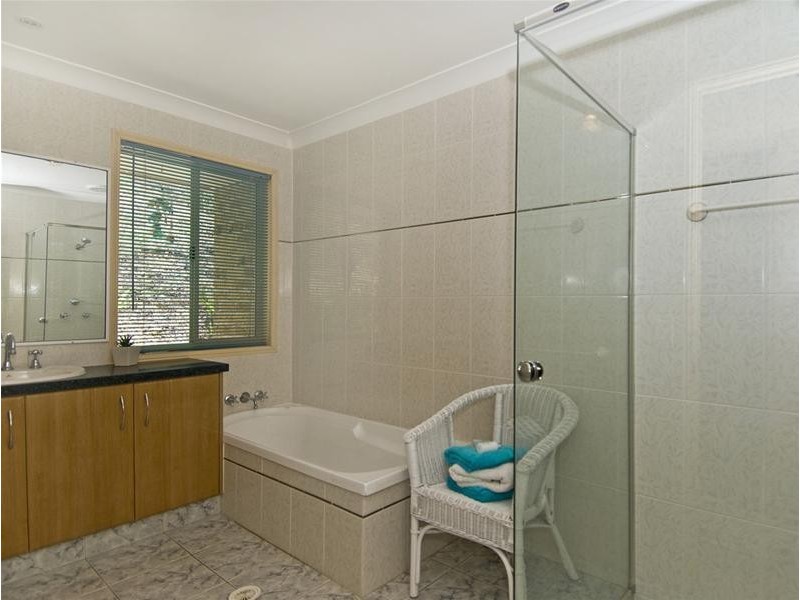 26 Foothill Street, Elanora QLD 4221