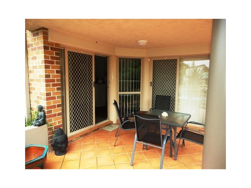 2/1260 Gold Coast Highway, Palm Beach QLD 4221