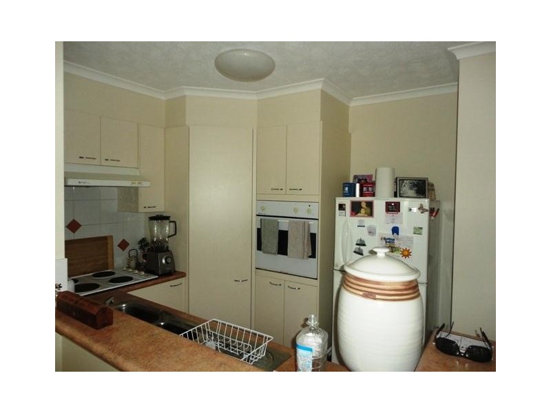 2/1260 Gold Coast Highway, Palm Beach QLD 4221