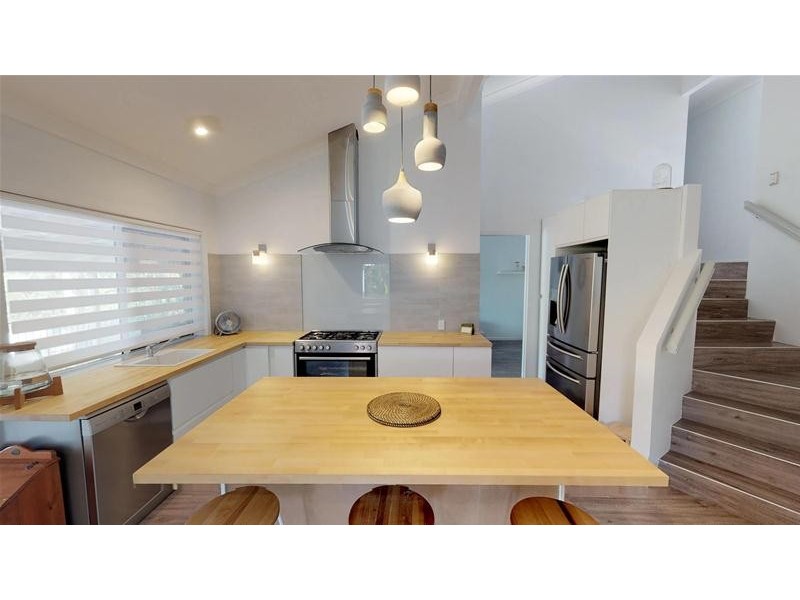 38 Jarrahdale  Drive, Elanora QLD 4221