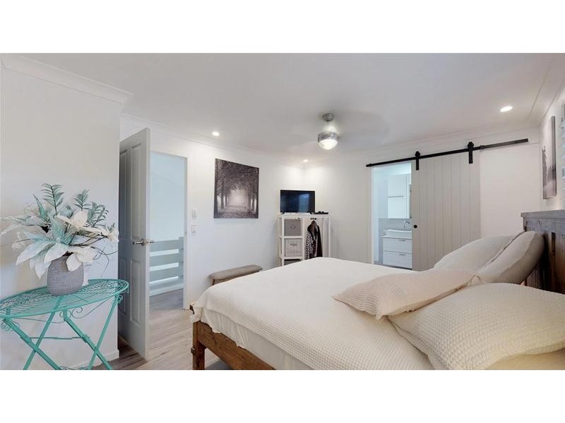 38 Jarrahdale  Drive, Elanora QLD 4221