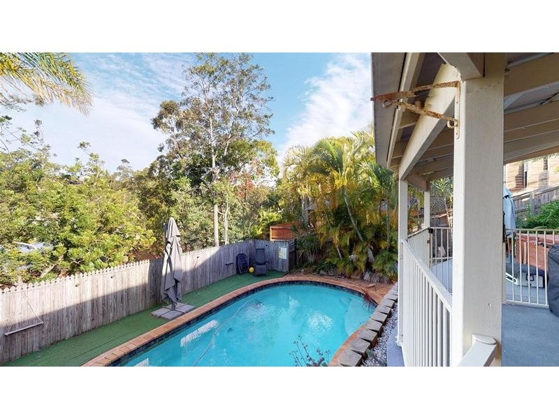 38 Jarrahdale  Drive, Elanora QLD 4221